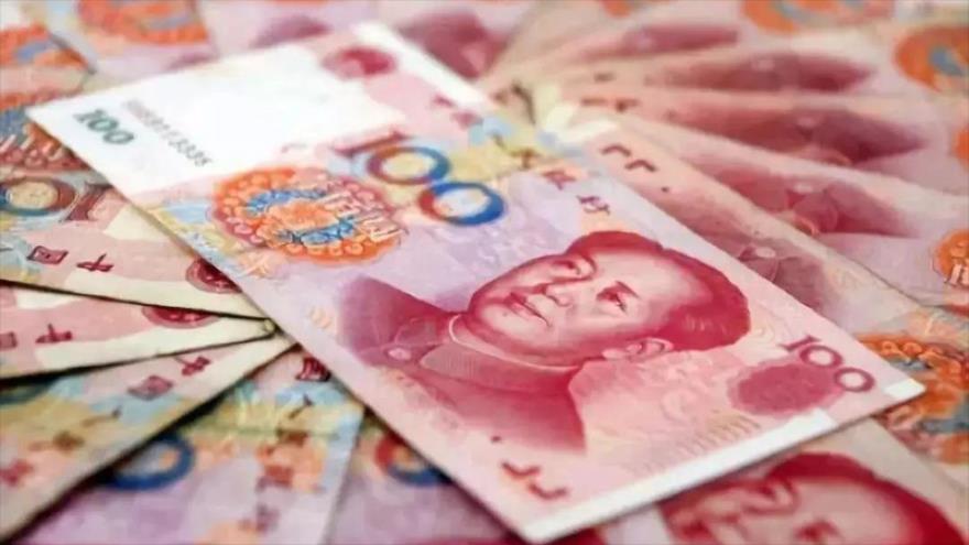 Billetes de 100 yuanes chinos.