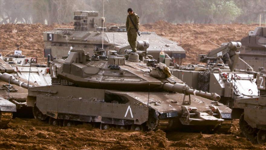 Los tanques israelíes desplegados cerca de la Franja de Gaza, 30 de marzo de 2019. (Foto: AFP)