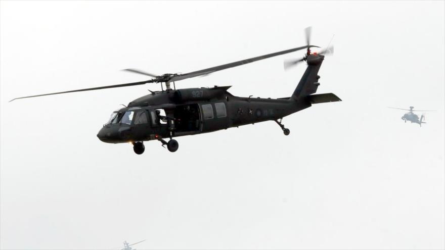Un helicóptero militar Black Hawk.