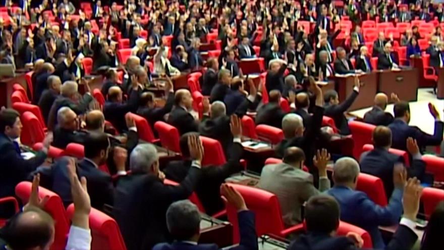 Turquía enviará tropas a Libia para frenar a fuerzas de Haftar