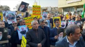 Iraníes marchan en repudio al asesinato de Soleimani por EEUU