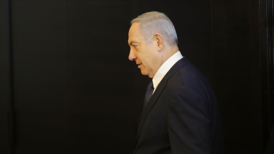 El primer ministro israelí, Benjamin Netanyahu, habla en una conferencia de prensa, en la Al-Quds (Jerusalén), 1 de enero de 2020. (Foto: AFP)