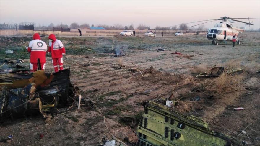 Un avión civil ucraniano se estrella cerca de Teherán