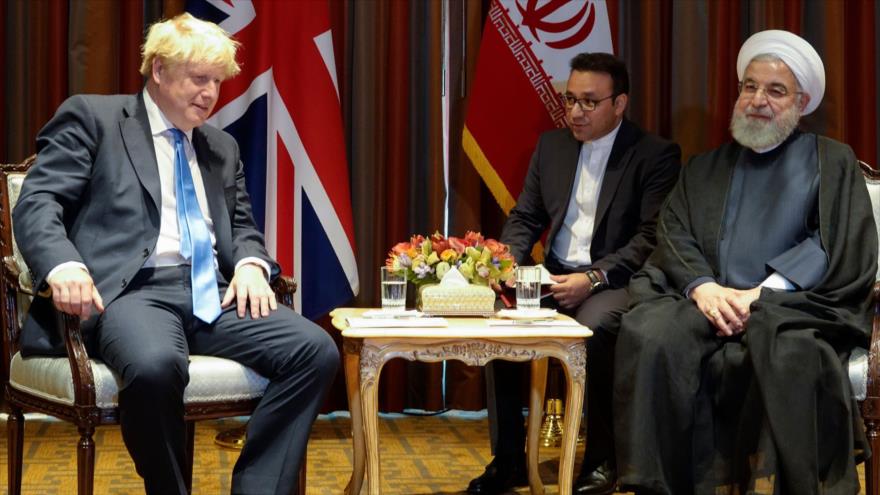 El presidente de Irán, Hasan Rohani, y el premier británico, Boris Johnson, en Nueva York, 24 de septiembre de 2019. (Foto: AFP)