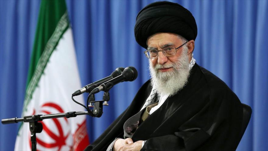 Líder iraní: Martirio de Soleimani mostró que Revolución está viva