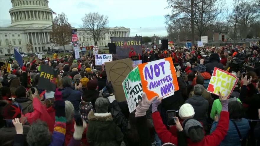 Ambientalistas protestan contra el cambio climático en EEUU