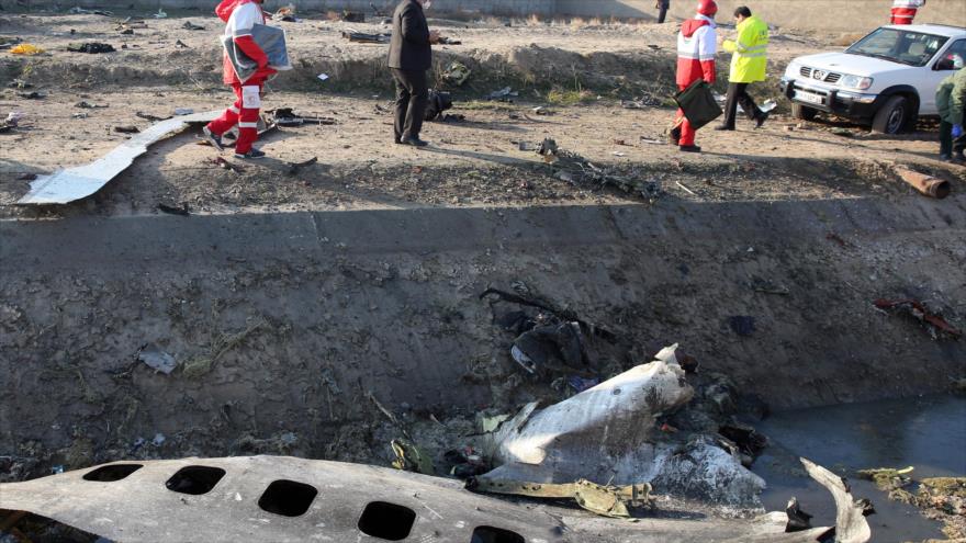 Restos del Boeing ucraniano estrellado cerca del aeropuerto Imam Jomeini, Teherán (capital iraní), 8 de enero de 2020. (Foto: AFP)