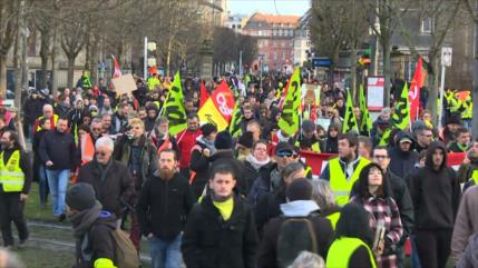 Francia vive nueva jornada de huelga contra reformas de pensiones