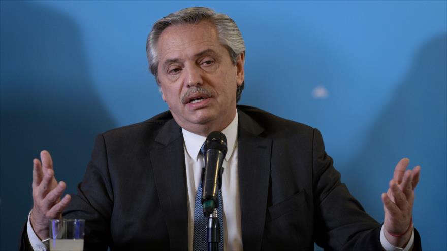 El presidente argentino, Alberto Fernández, habla en Buenos Aires, la capital, 6 de diciembre de 2019. (Foto: AFP)