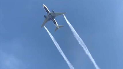 Avión arroja combustible sobre una escuela en EEUU y deja heridos