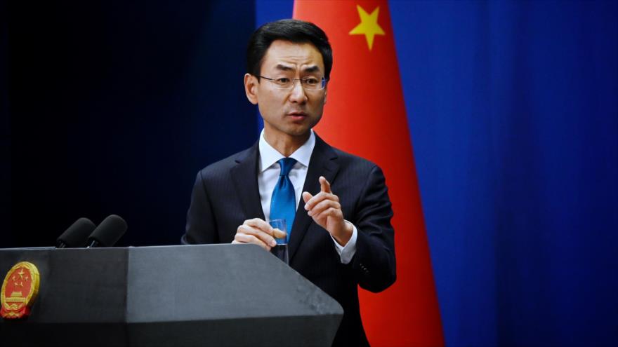 Geng Shuang, portavoz de la Cancillería de China, ofrece una rueda de prensa, 28 de noviembre de 2018. (Foto: AFP)