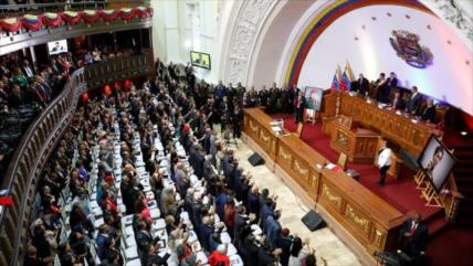 Chavismo denuncia injerencia y apoyo de Parlamento Europeo a Guaidó