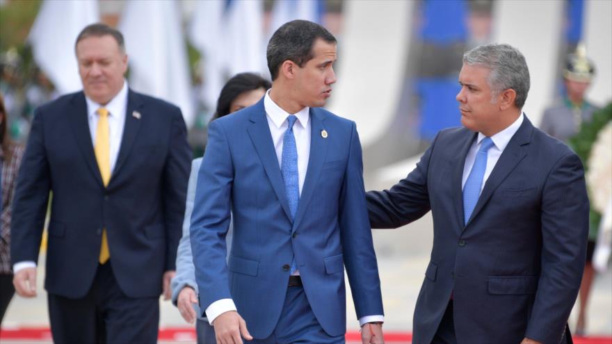 El presidente colombiano, Ivan Duque (dcha.), junto al golpista venezolano Juan Guaidó, Bogotá, 20 de enero de 2020. (Foto: AFP)