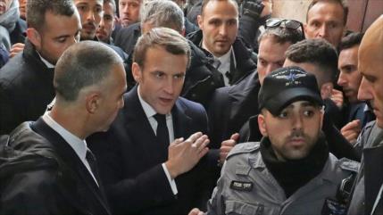 Vídeo: Altercado verbal entre Macron y policías israelíes