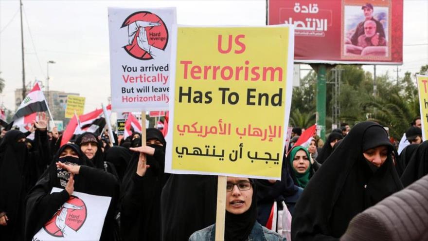 Manifestantes iraquíes durante la masiva protesta contra la presencia de las tropas estadounidenses, Bagdad, Irak, 24 de enero de 2020. (Foto: YJC) 