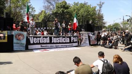 Víctimas de violencia en México marchan por la justicia y la paz