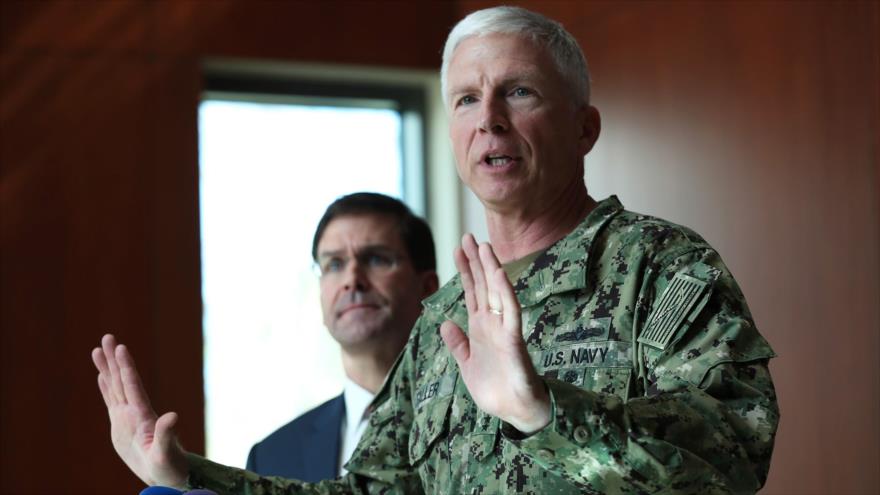 El jefe del Comando Sur de EE.UU., Craig Faller, habla con los medios en Florida, 23 de enero de 2020. (Foto: AFP)