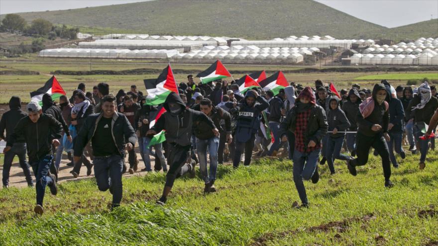 Palestinos celebran “viernes de ira” en protesta por plan de Trump | HISPANTV