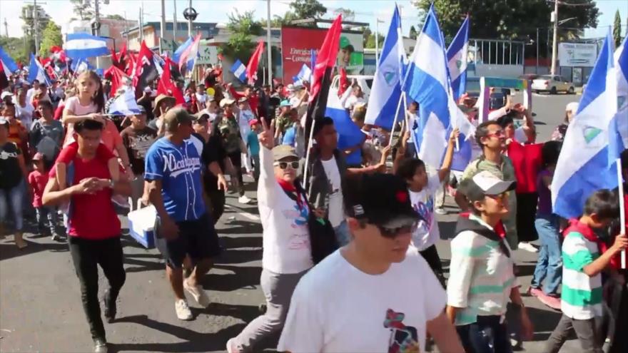 Sandinistas caminan en respaldo a Daniel Ortega en Nicaragua