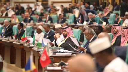 Riad impide participación de Irán en cumbre de la OCI sobre Palestina