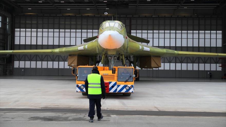 Rusia prueba bombardero modernizado Tu-160M con capacidad nuclear 