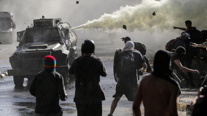 Protestan en Chile contra las políticas socioeconómicas de Piñera
