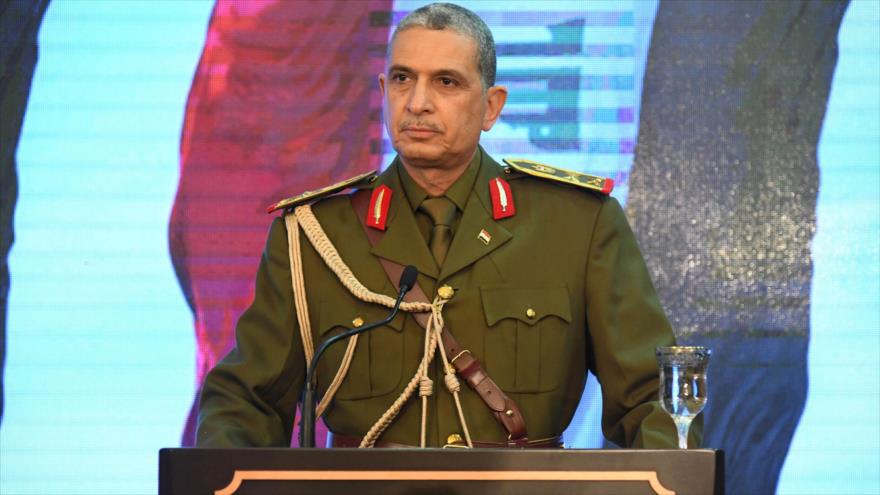 Jefe del Estado Mayor iraquí, el teniente general Othman Al-Ghanimi, en conferencia de prensa, en Damasco, capital siria, 18 de marzo de 2019. (Foto: AFP)