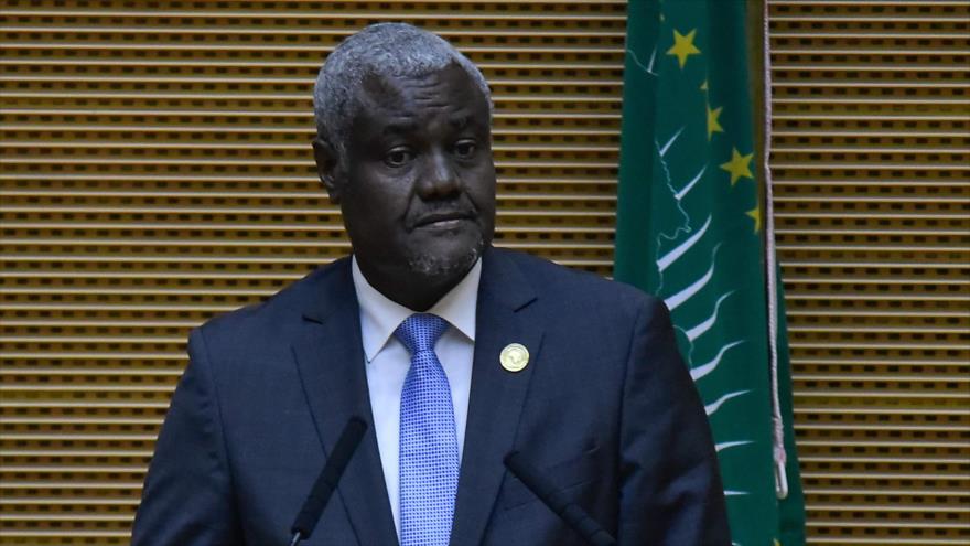 Moussa Faki Mahamat, presidente de Comisaria de la Unión Africana, habla en la 33.ª sesión de este bloque en Adís Abeba, 9 de febrero de 2020. (Foto: AFP)