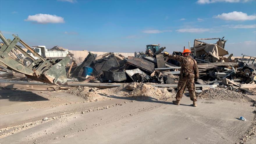 Parte de la base estadounidense de Ain-Al-Asad, destruida por un ataque de misiles iraníes en la provincia de Al-Anbar, Irak.