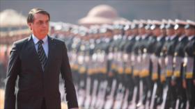 Presidente de Brasil aumenta la presencia militar en su Gabinete