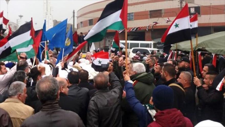 Protestas en Siria contra presencia de fuerzas ocupantes de EEUU | HISPANTV