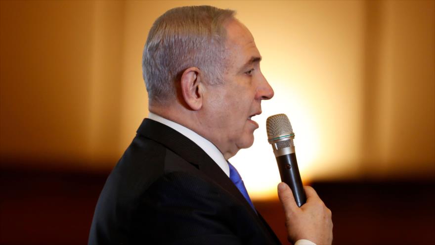 El premier en funciones de Israel, Benjamín Netanyahu, ofrece un discurso en Al-Quds (Jerusalén), 16 de febrero de 2020. (Foto: AFP)