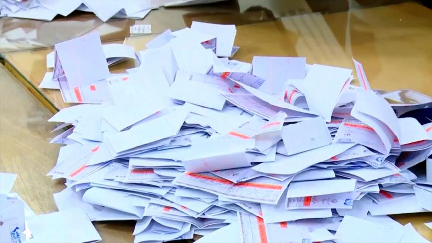 Continúa el proceso gradual de conteo de votos en Irán