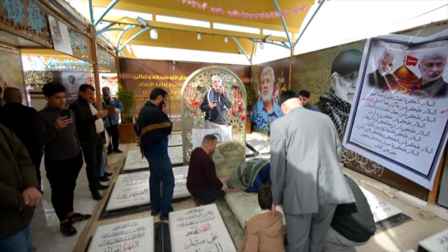 Tumba de Al-Muhandis se convierte en un imán para iraquíes