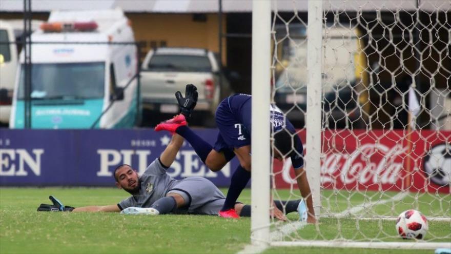 Vídeo: ¡Vea el autogol más gracioso de la temporada de Paraguay! | HISPANTV