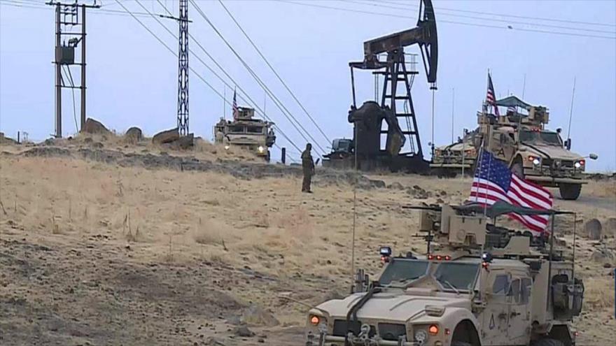 Fuerzas estadounidenses desplegadas en un campo de petróleo en Siria.