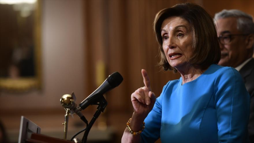La presidenta de la Cámara de Representantes de EE.UU., Nancy Pelosi, en un discurso en Washington, 3 de marzo de 2020. (Foto: AFP)