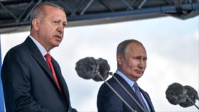 Aterrorizado por ofensiva siria en Idlib, Erdogan recurre a Putin