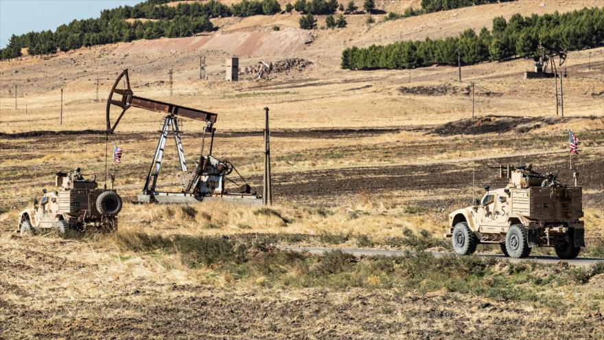 Fuerzas de EEUU irrumpen en campo petrolero controlado por Siria | HISPANTV
