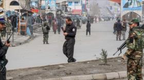 Vídeo: Hombres armados atacan un acto político en Kabul