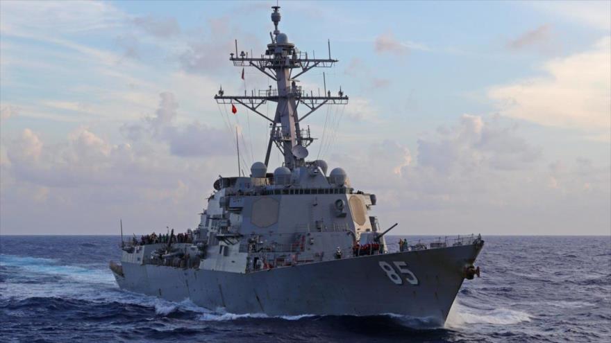 China expulsa un buque de guerra de EEUU de las aguas en disputa | HISPANTV