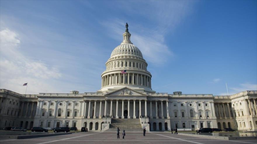 El Congreso de EEUU aprueba limitar el poder de Trump contra Irán