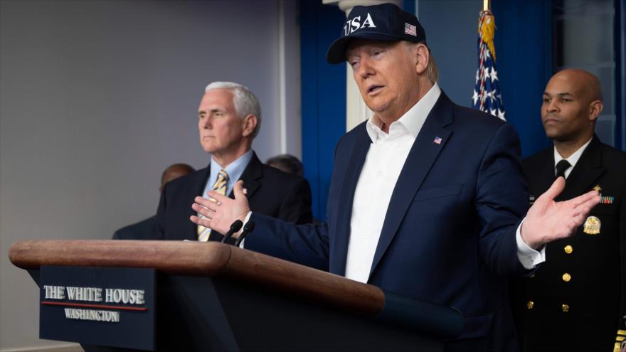 El presidente de EE.UU., Donald Trump, en una rueda de prensa sobre el brote del COVID-19 en la Casa Blanca, 14 de marzo de 2020. (Foto: AFP)