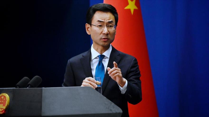 El portavoz del Ministerio de Asuntos Exteriores de China, Geng Shuang, en una rueda de prensa.