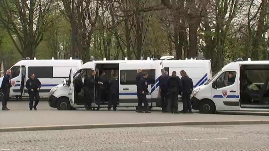 Inicia confinamiento general de población en Francia por COVID-19