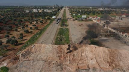 Rusia da un ultimátum a terroristas: abandonen autopista M4, Siria