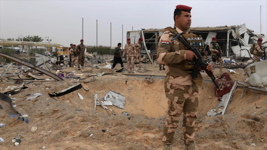 Imagen muestra los daños al aeropuerto de la ciudad iraquí de Karbala tras un ataque aéreo de EE.UU., 13 de marzo de 2020. (Foto: AFP)
