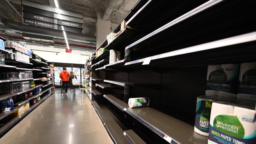 Estadounidenses cruzan la frontera de México por papel higiénico