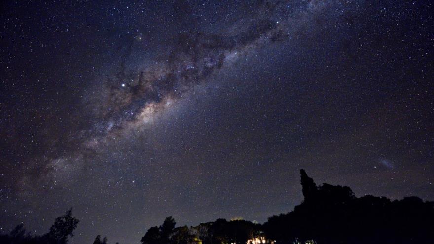 Una imagen del centro galáctico de la Vía Láctea desde el departamento uruguayo de Soriano, 10 de mayo de 2019. (Foto: AFP)