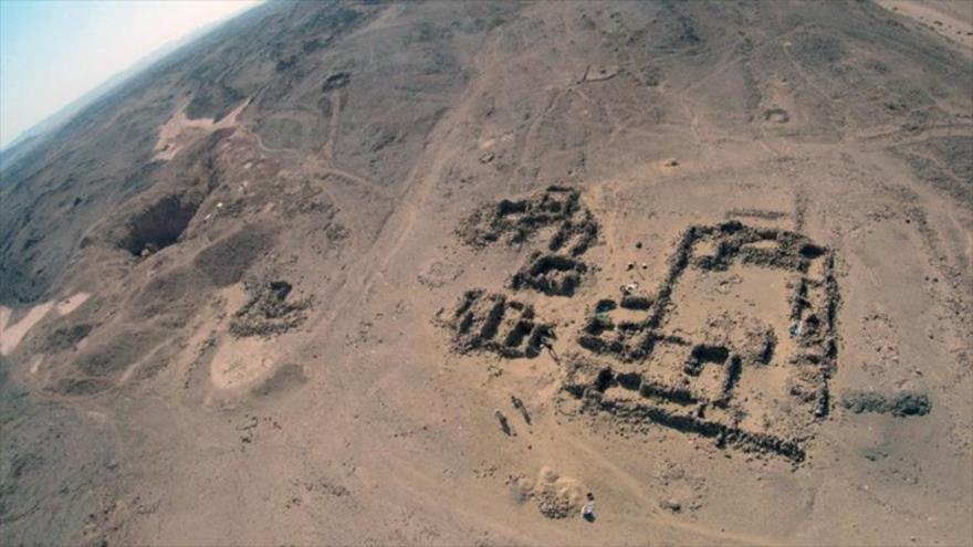Arqueólogos descubren en Wadi el-Hudi, en el desierto de Egipto, rocas con inscripciones y estelas de mucha antigüedad.